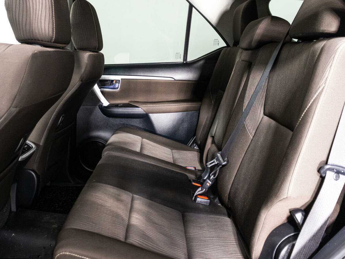Toyota Fortuner 2018 года с пробегом. Фото: #9