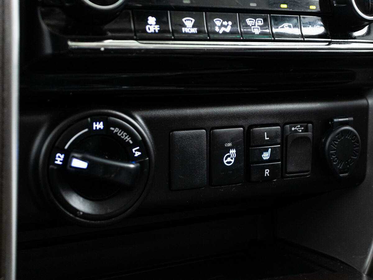 Toyota Fortuner 2018 года с пробегом. Фото: #16