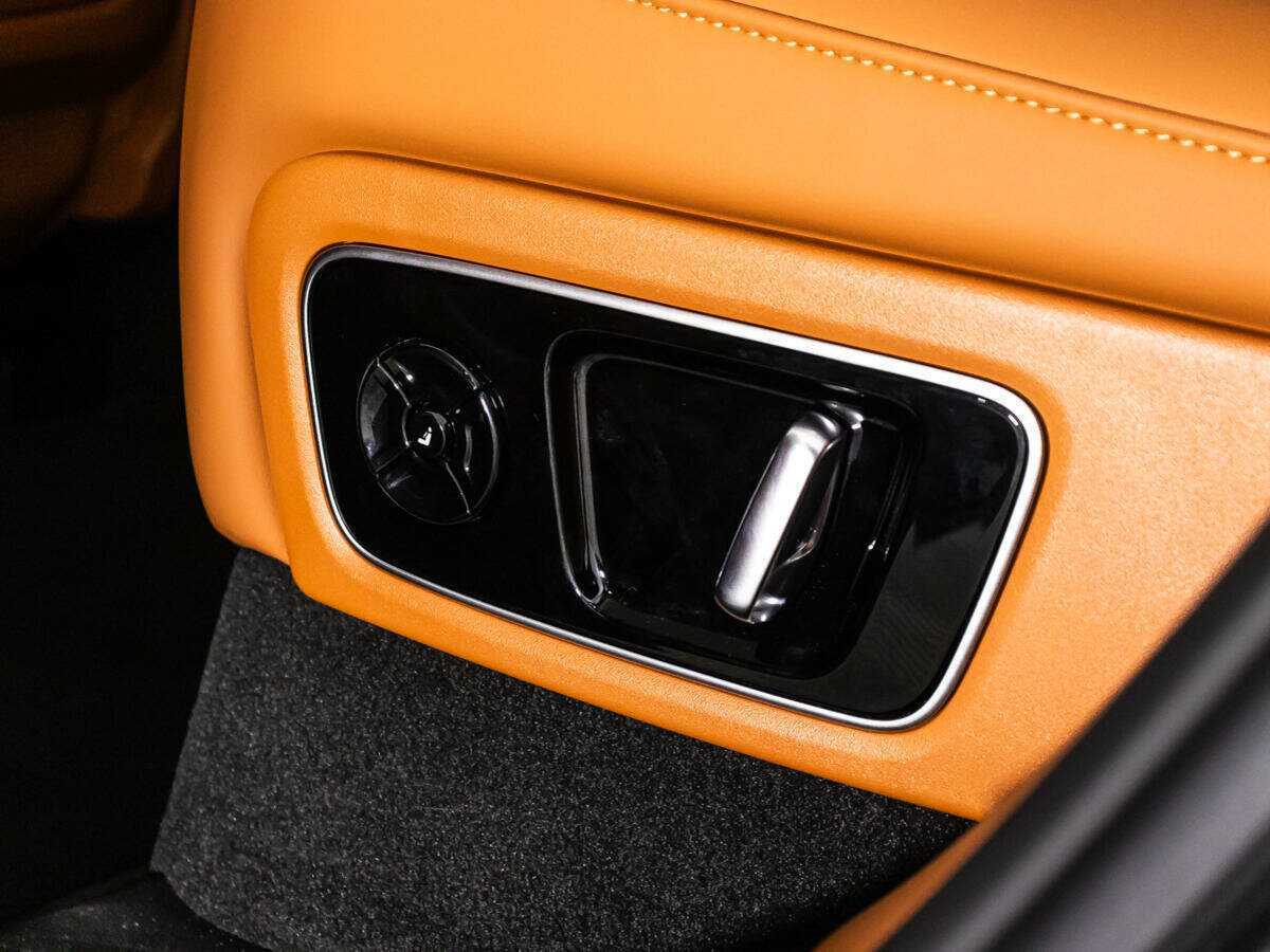 LiXiang L7 2024 года с пробегом. Фото: #18