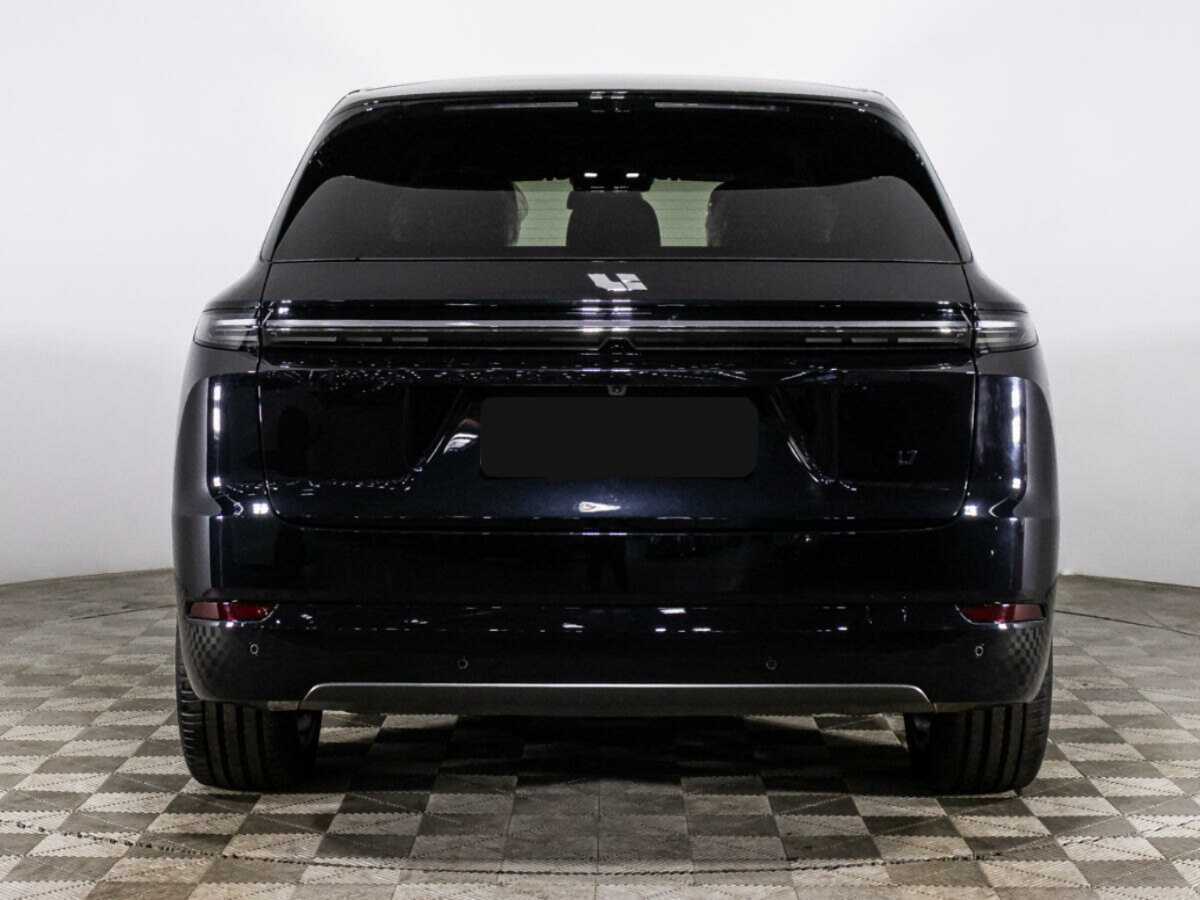 LiXiang L7 2024 года с пробегом. Фото: #5