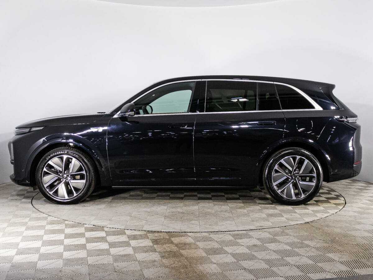 LiXiang L7 2024 года с пробегом. Фото: #7