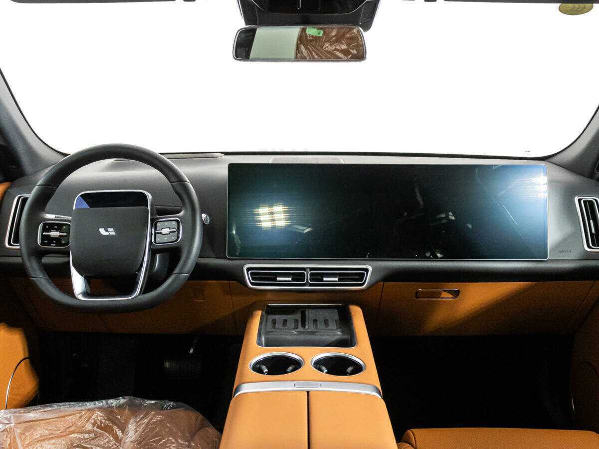 LiXiang L7 2024 года с пробегом. Фото: #12