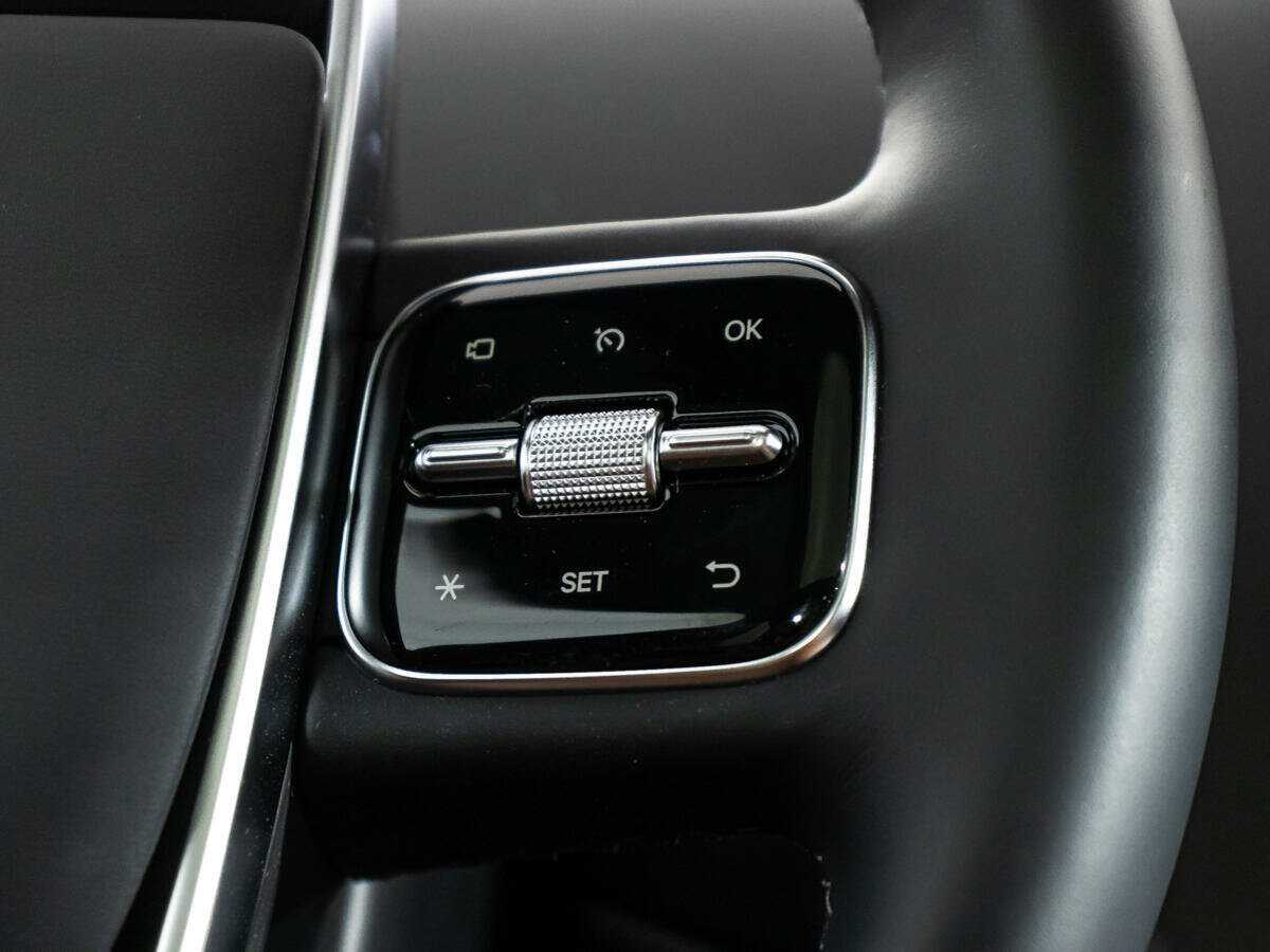 LiXiang L7 2024 года с пробегом. Фото: #23