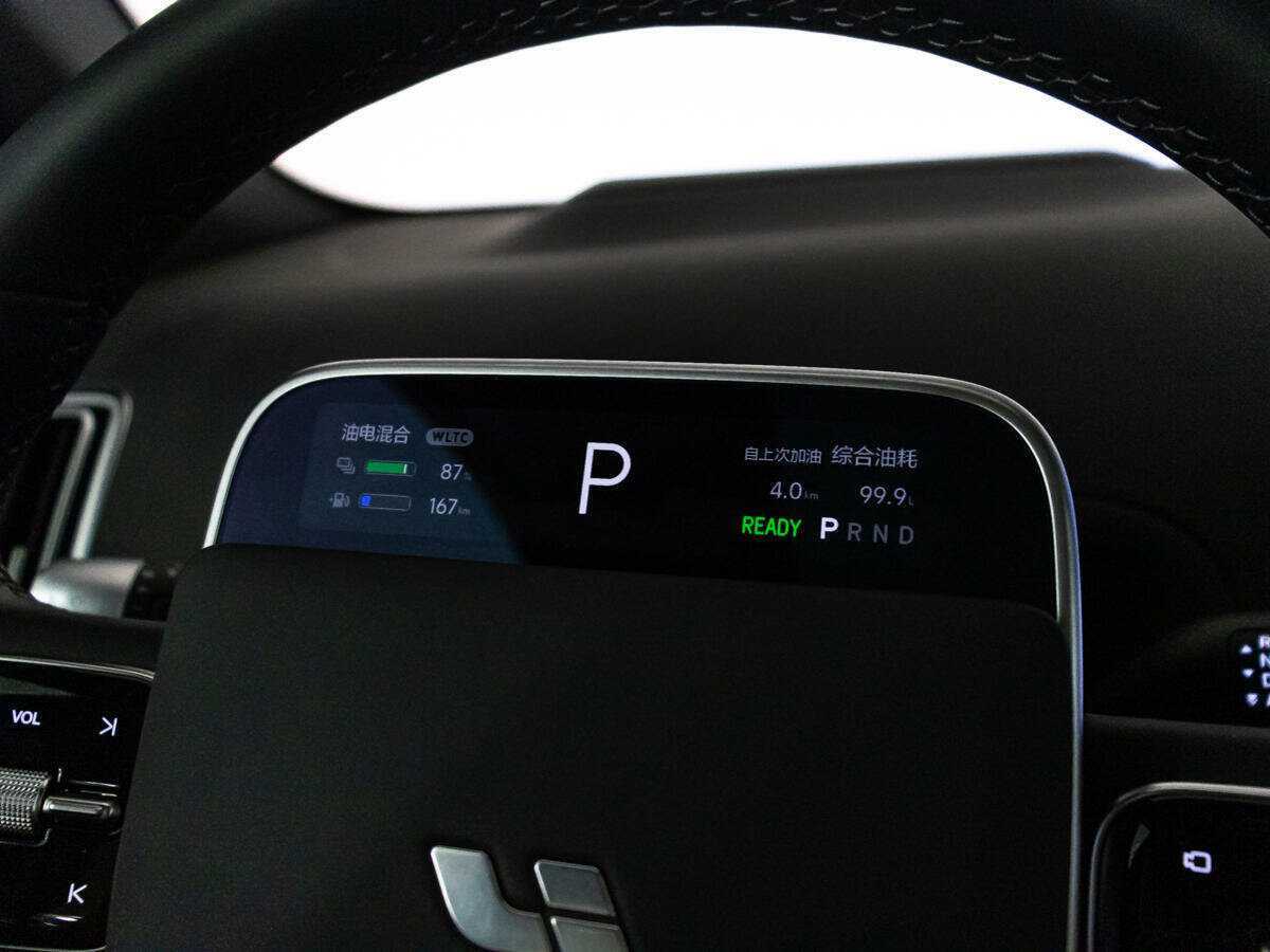 LiXiang L7 2024 года с пробегом. Фото: #28