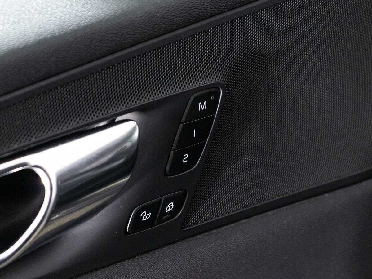 Volvo XC60 2019 года с пробегом. Фото: #16