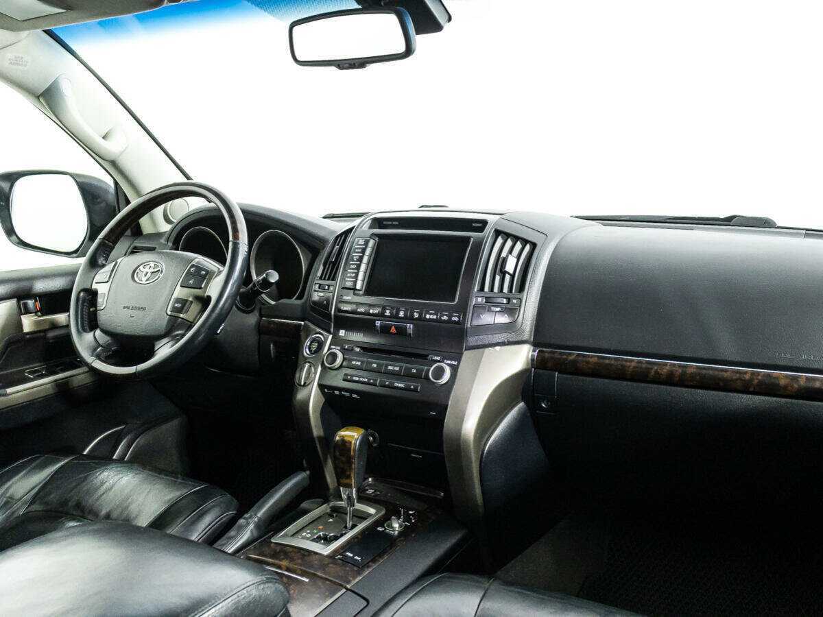 Toyota Land Cruiser 2011 года с пробегом. Фото: #7