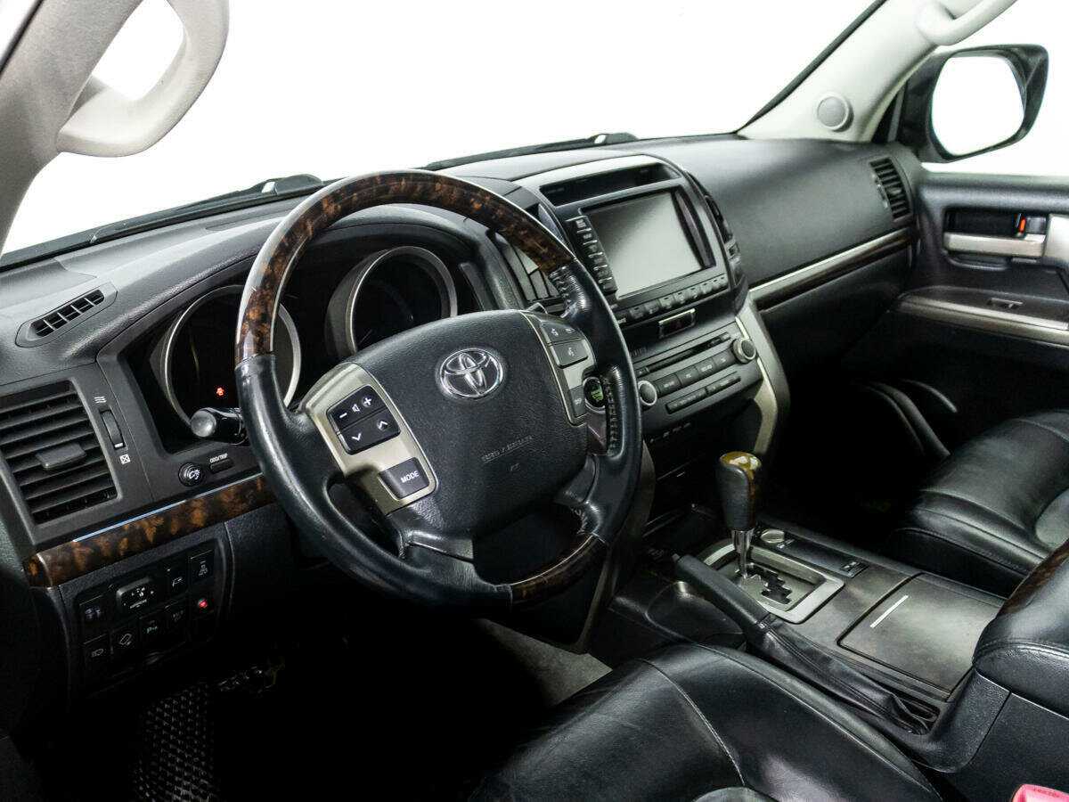 Toyota Land Cruiser 2011 года с пробегом. Фото: #9