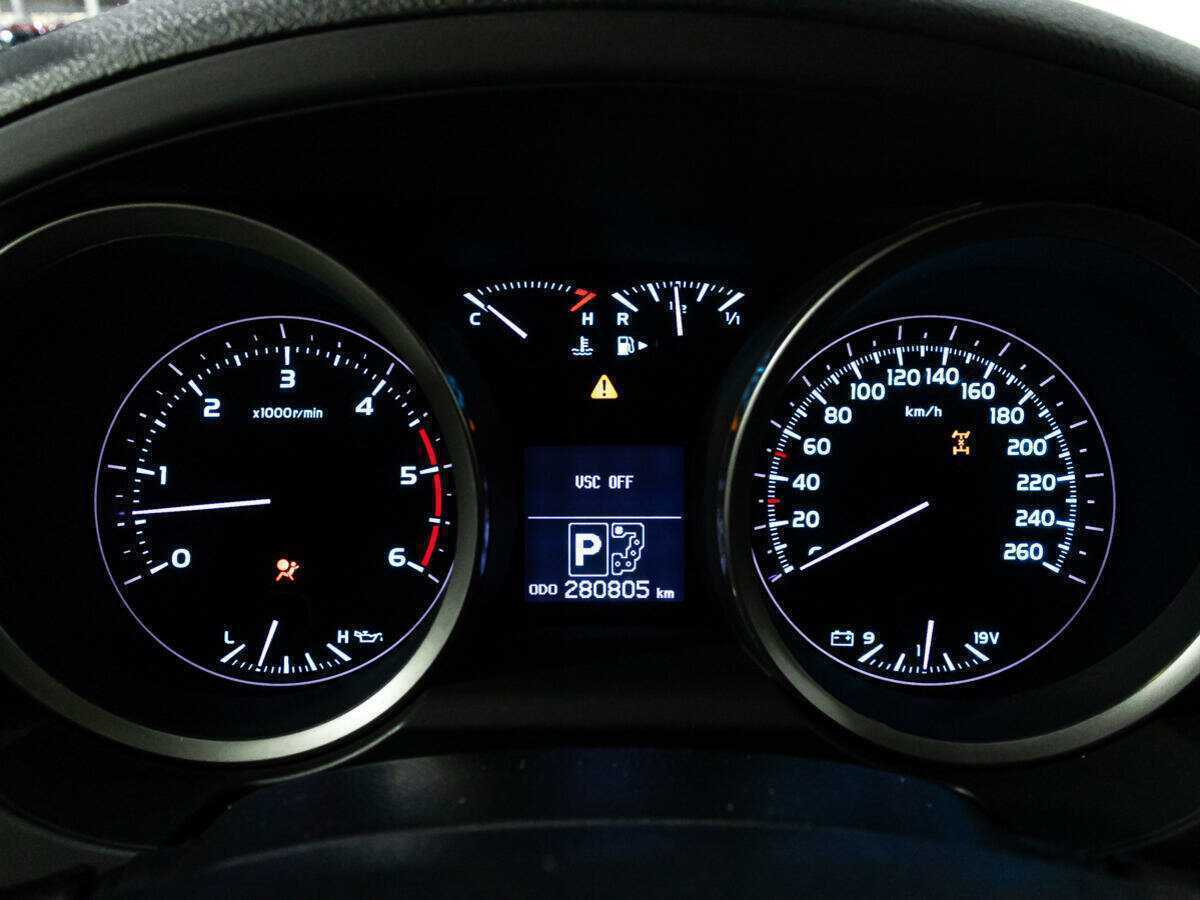 Toyota Land Cruiser 2011 года с пробегом. Фото: #10