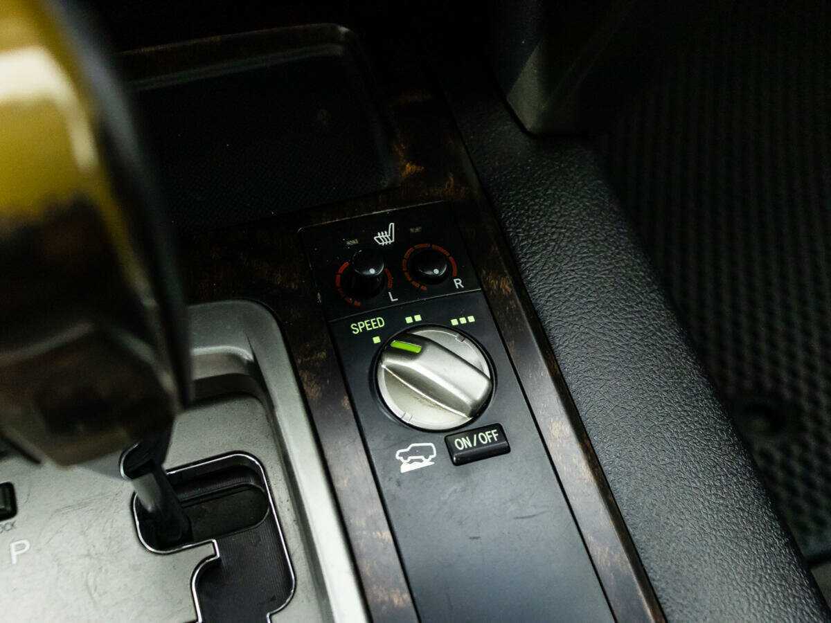 Toyota Land Cruiser 2011 года с пробегом. Фото: #16