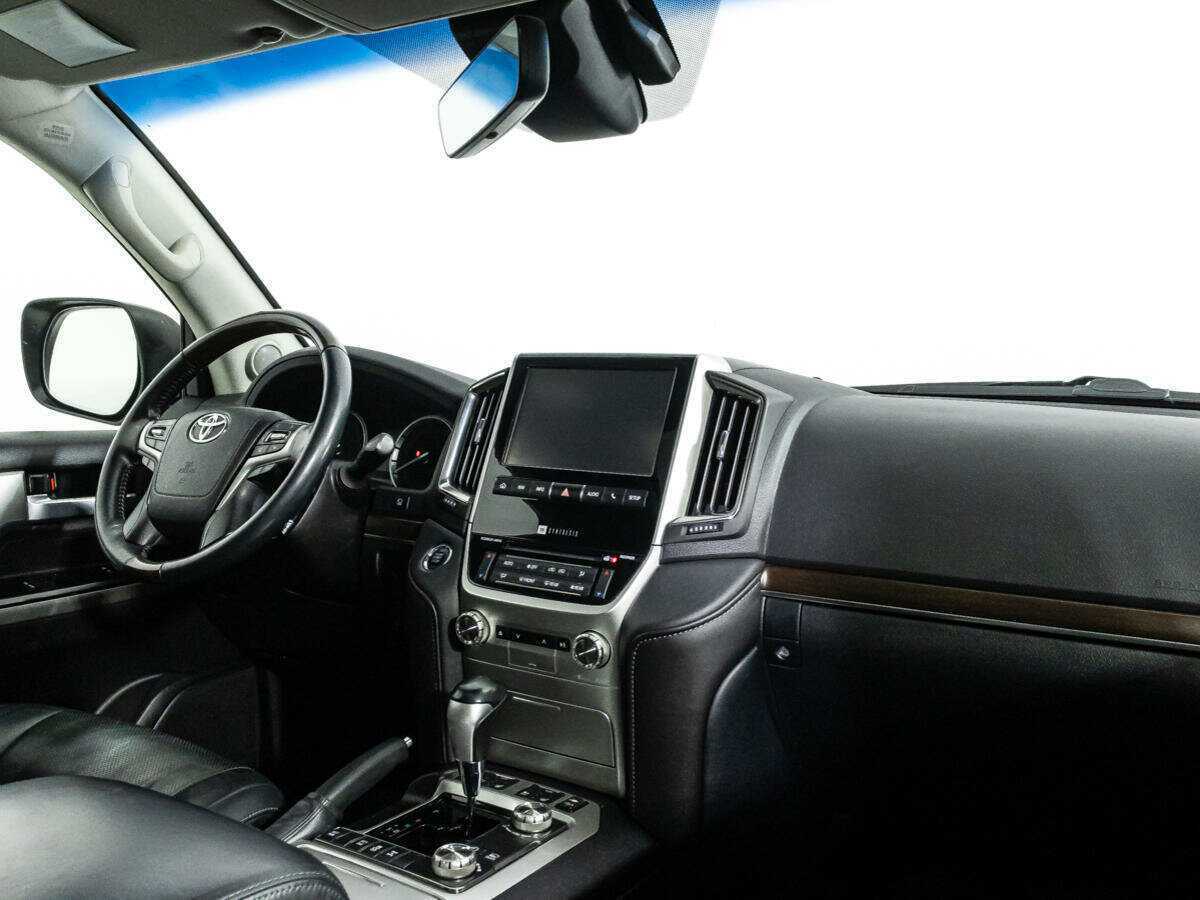 Toyota Land Cruiser 2015 года с пробегом. Фото: #8