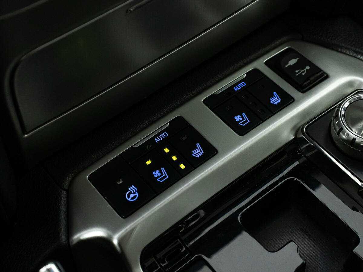 Toyota Land Cruiser 2015 года с пробегом. Фото: #19