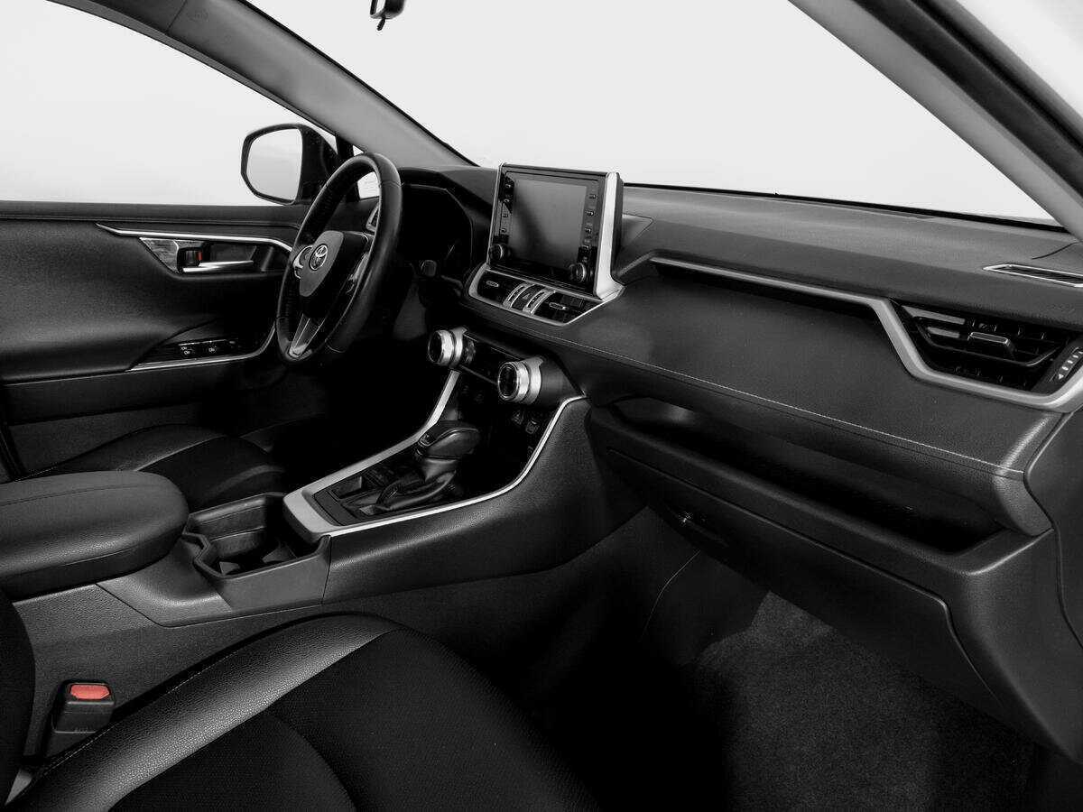 Toyota RAV4 2020 года с пробегом. Фото: #8