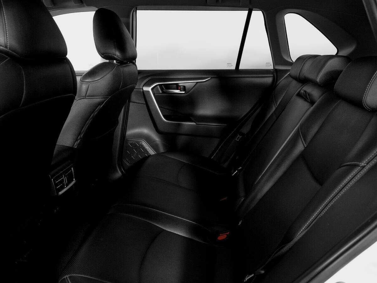 Toyota RAV4 2020 года с пробегом. Фото: #9