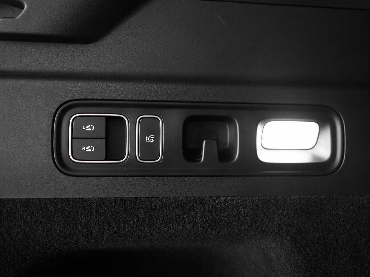 LiXiang L7 2024 года с пробегом. Фото: #9