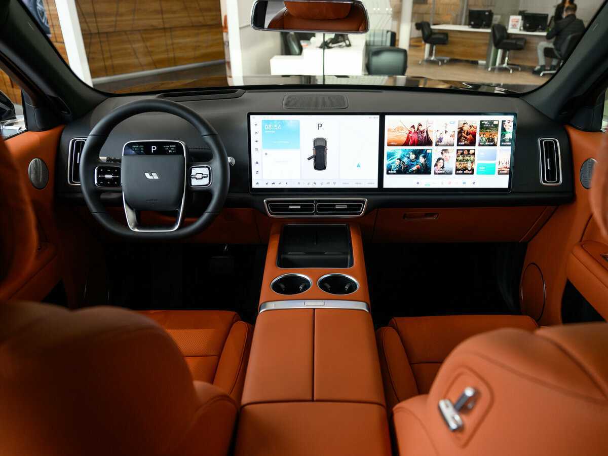 LiXiang L7 2024 года с пробегом. Фото: #12