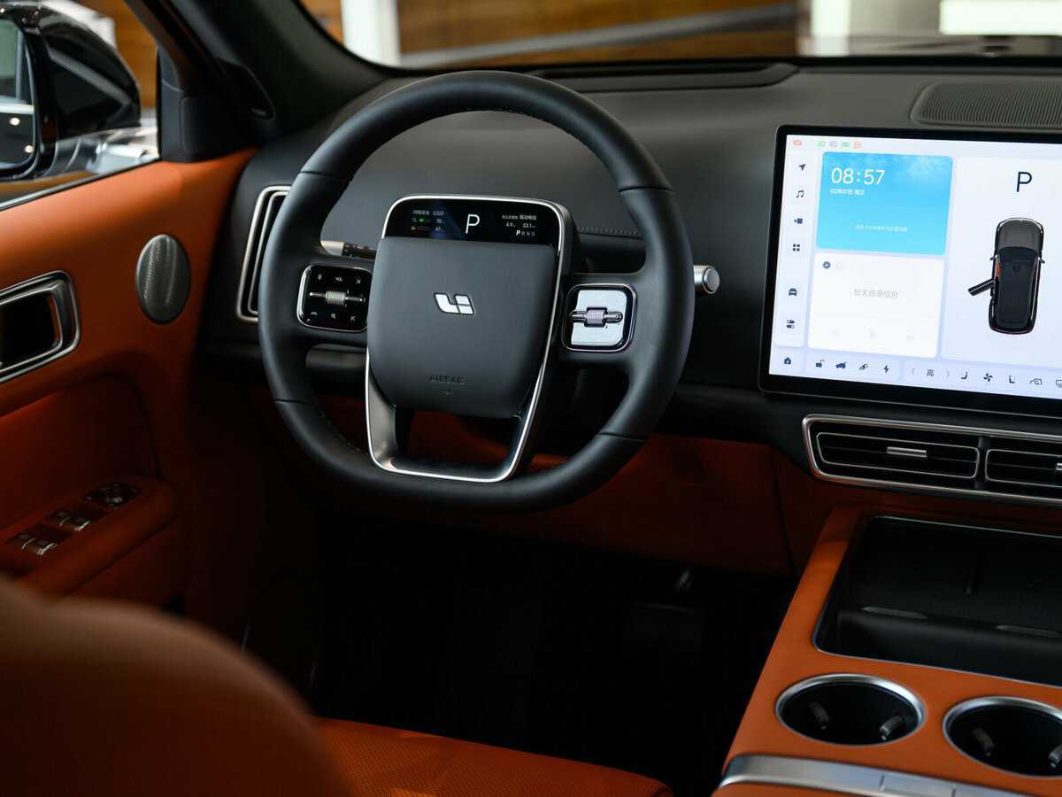 LiXiang L7 2024 года с пробегом. Фото: #18