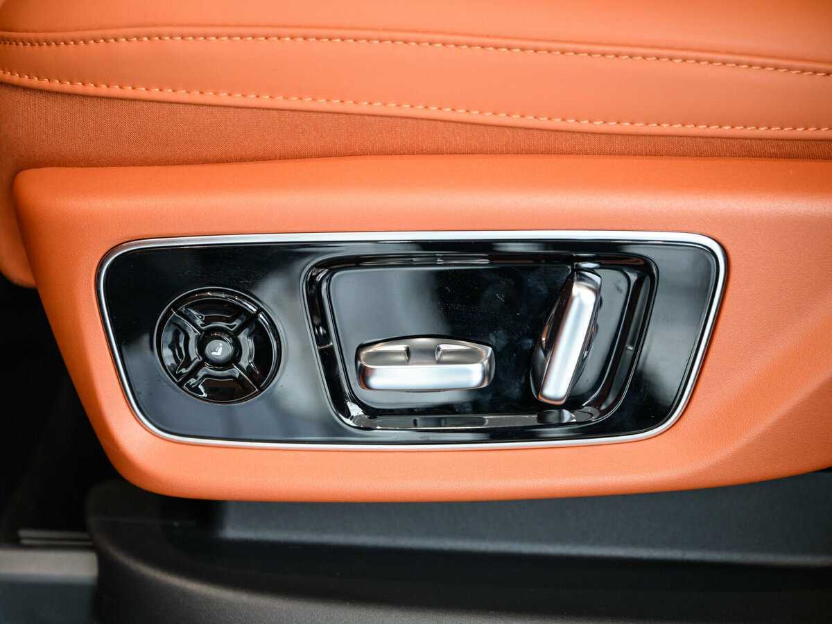 LiXiang L7 2024 года с пробегом. Фото: #32