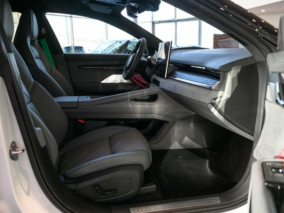 Zeekr 001 2023 года с пробегом. Фото: #11