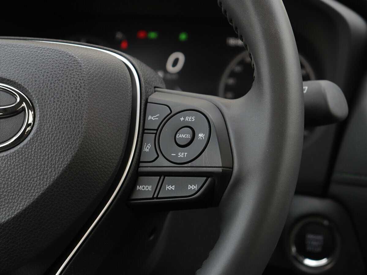 Toyota RAV4 2024 года с пробегом. Фото: #9