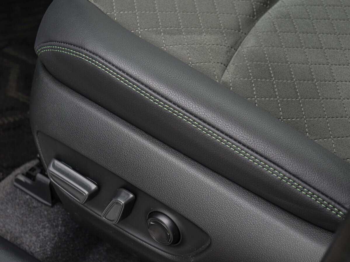 Toyota RAV4 2024 года с пробегом. Фото: #18