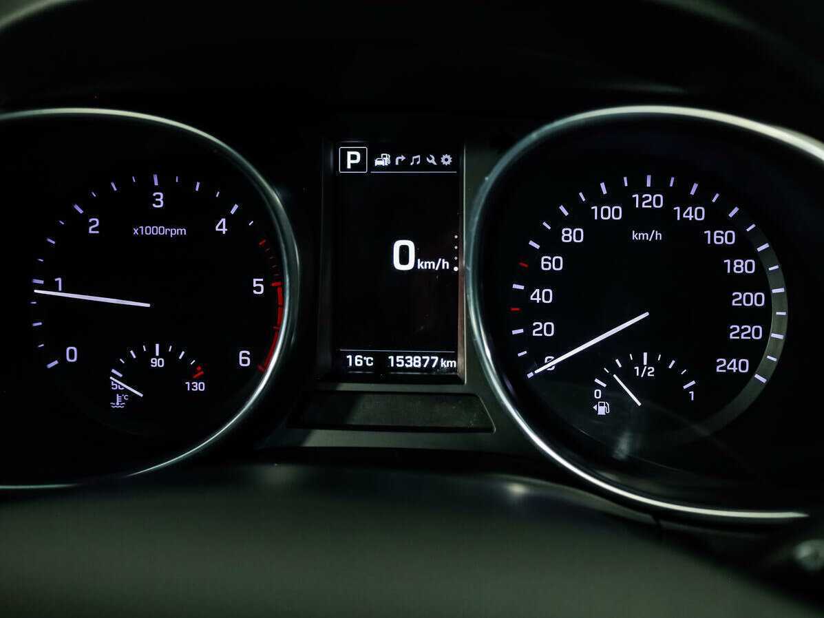 Hyundai Santa Fe 2017 года с пробегом. Фото: #17