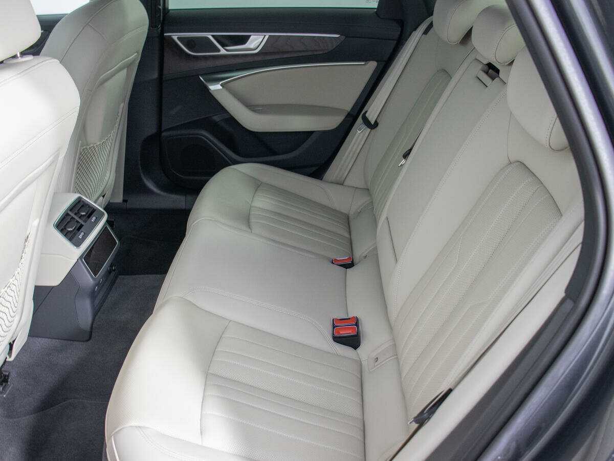 Audi A6 2023 года с пробегом. Фото: #10