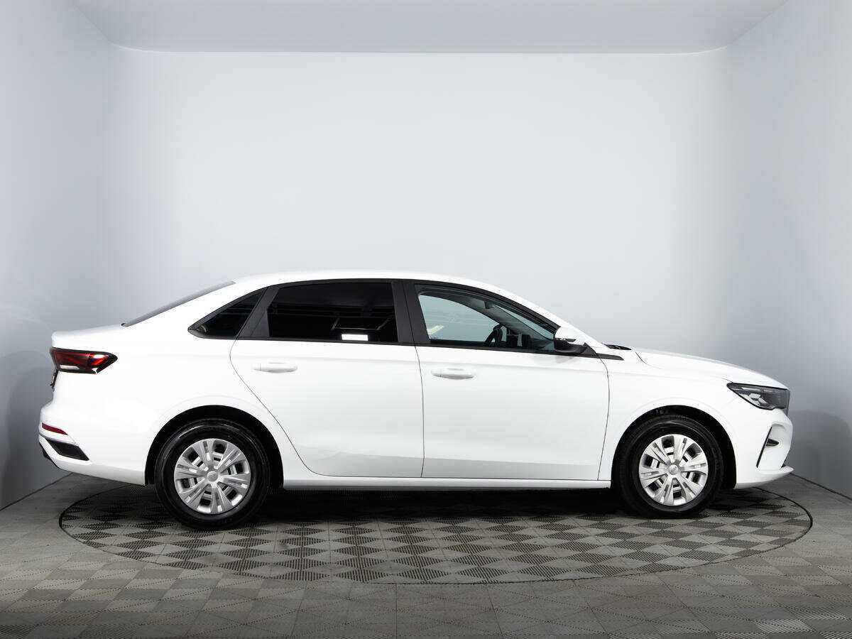 Geely Emgrand 2023 года с пробегом. Фото: #3