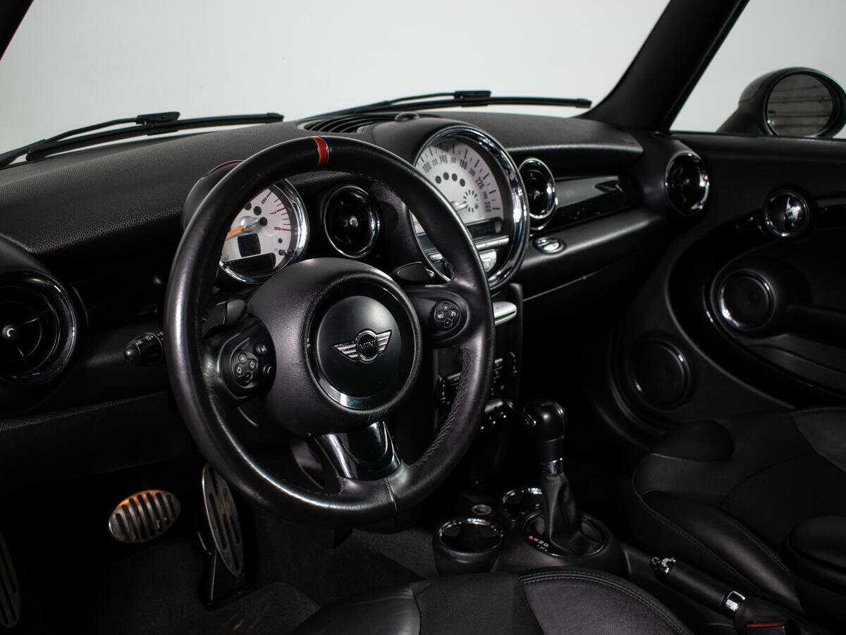 Mini Hatch 2012 года с пробегом. Фото: #11