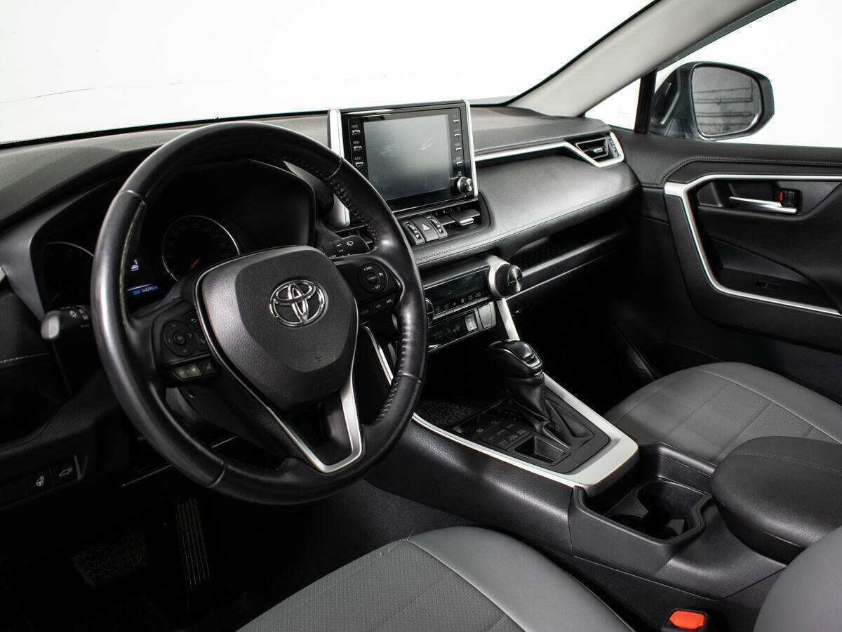 Toyota RAV4 2020 года с пробегом. Фото: #10