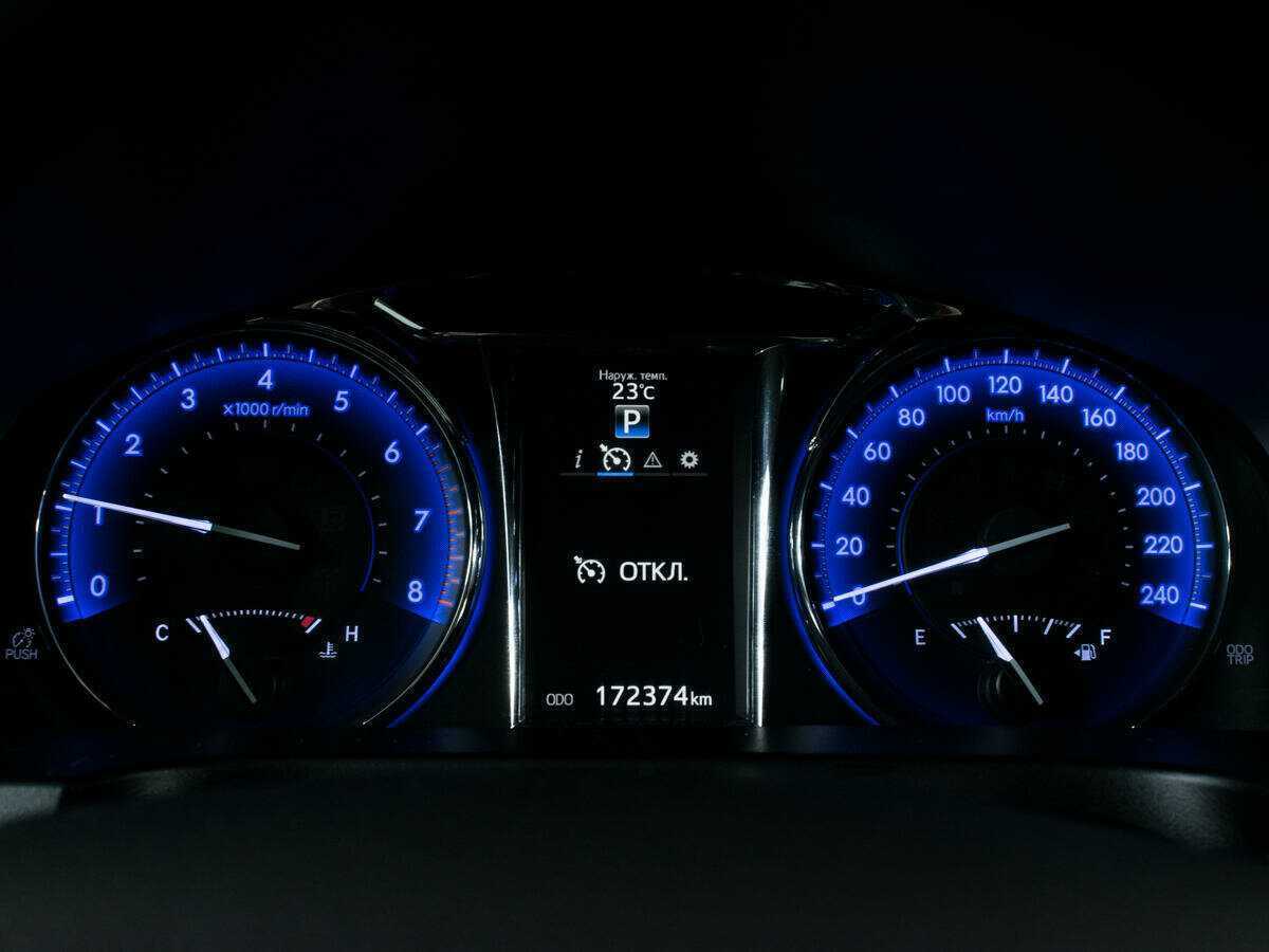 Toyota Camry 2017 года с пробегом. Фото: #11