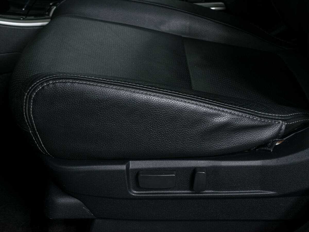 Б/У Митсубиши Оутлэндер 2017 года. Фото: #14