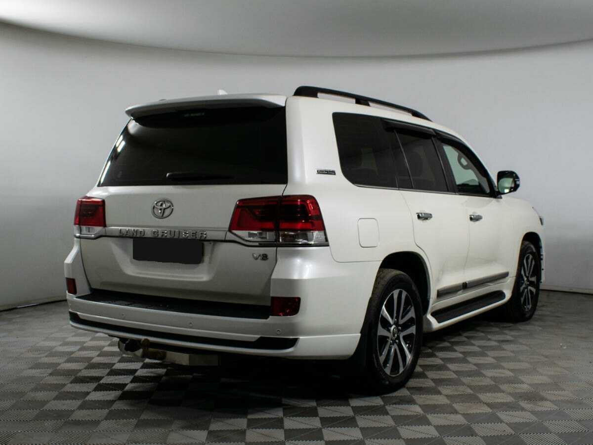 Toyota Land Cruiser 2019 года с пробегом. Фото: #3