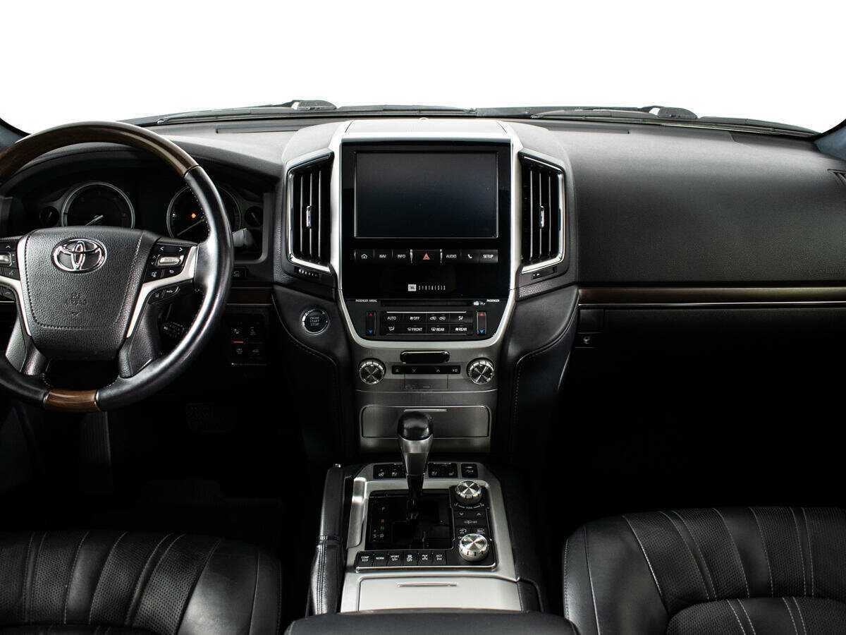 Toyota Land Cruiser 2019 года с пробегом. Фото: #9