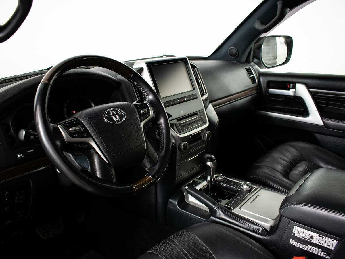 Toyota Land Cruiser 2019 года с пробегом. Фото: #10