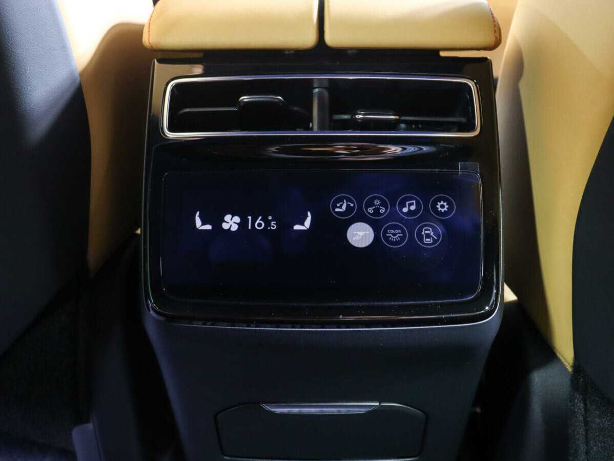 Zeekr 001 2023 года с пробегом. Фото: #12