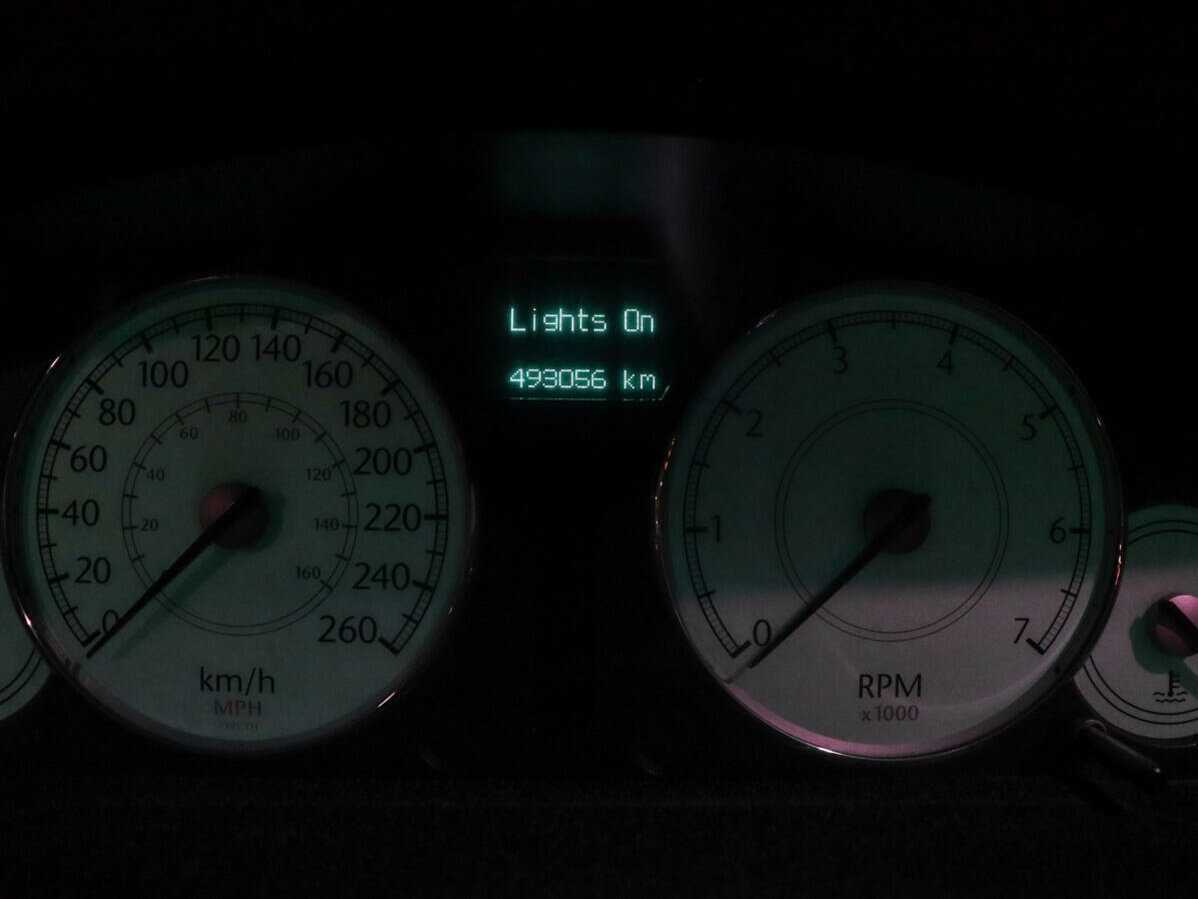 Chrysler 300C 2005 года с пробегом. Фото: #8