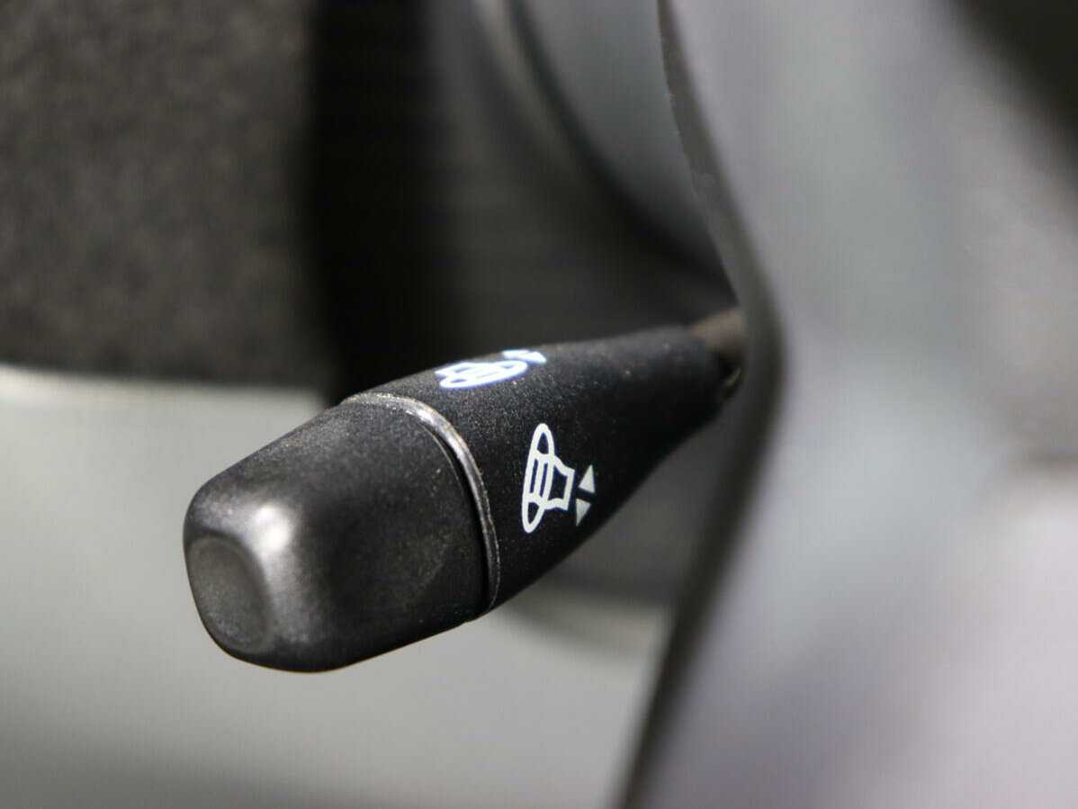 Chrysler 300C 2005 года с пробегом. Фото: #14