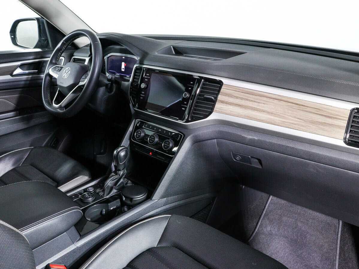 Volkswagen Teramont 2021 года с пробегом. Фото: #6