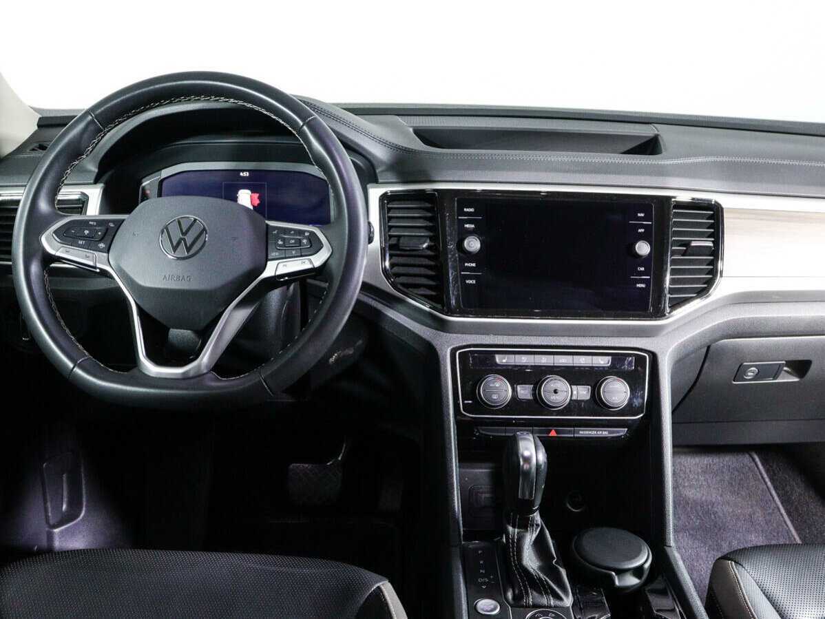 Volkswagen Teramont 2021 года с пробегом. Фото: #9