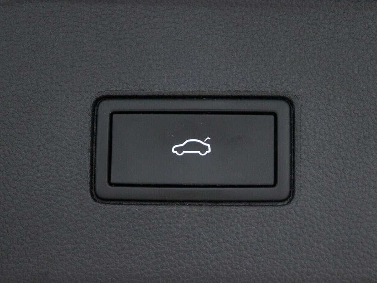 Volkswagen Teramont 2021 года с пробегом. Фото: #12