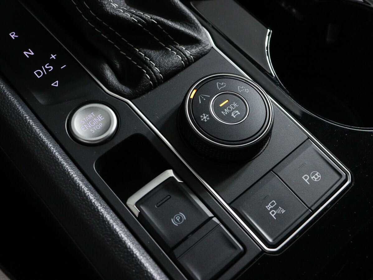 Volkswagen Teramont 2021 года с пробегом. Фото: #15