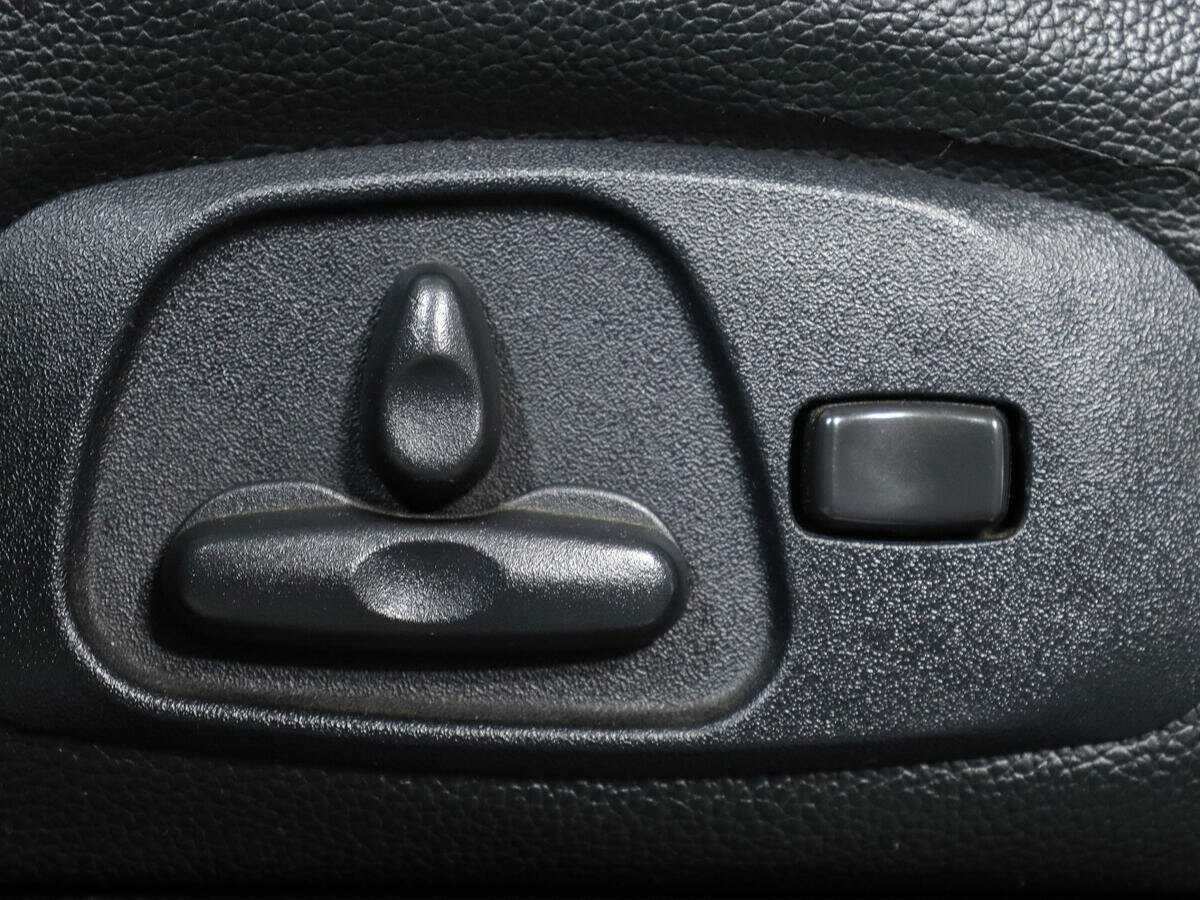 Mitsubishi Pajero 2011 года с пробегом. Фото: #12