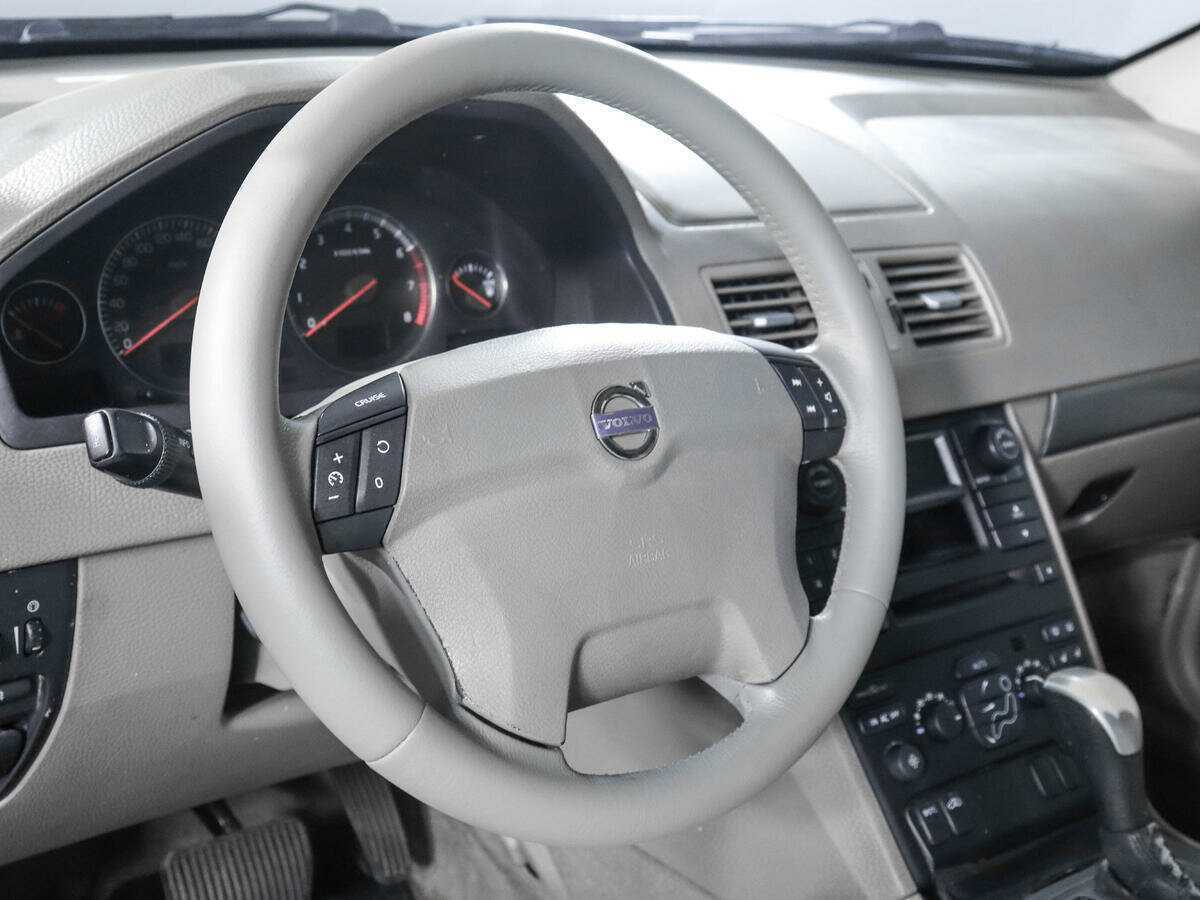 Volvo XC90 2002 года с пробегом. Фото: #15