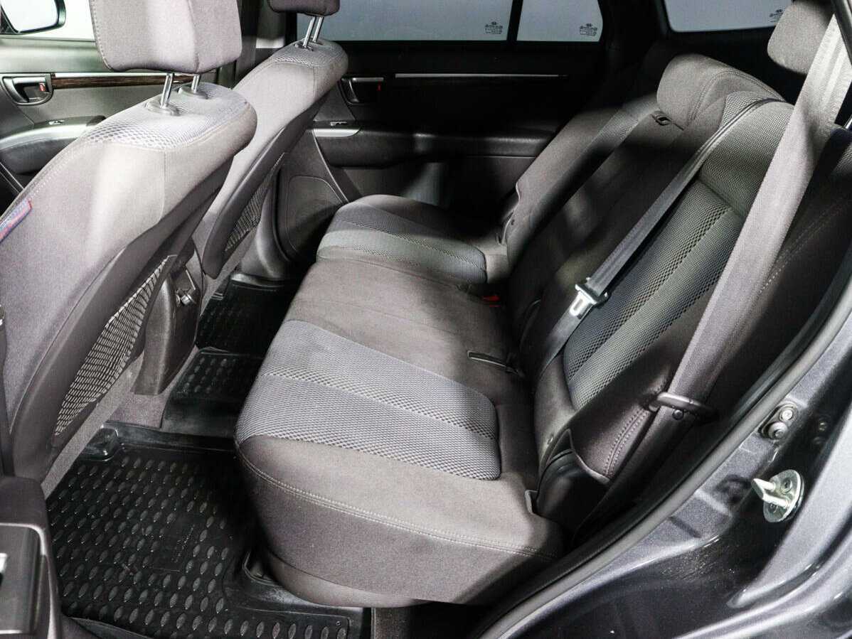 Hyundai Santa Fe 2010 года с пробегом. Фото: #7