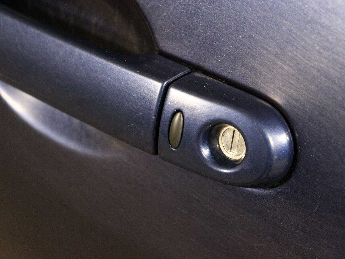 Nissan Tiida 2011 года с пробегом. Фото: #14