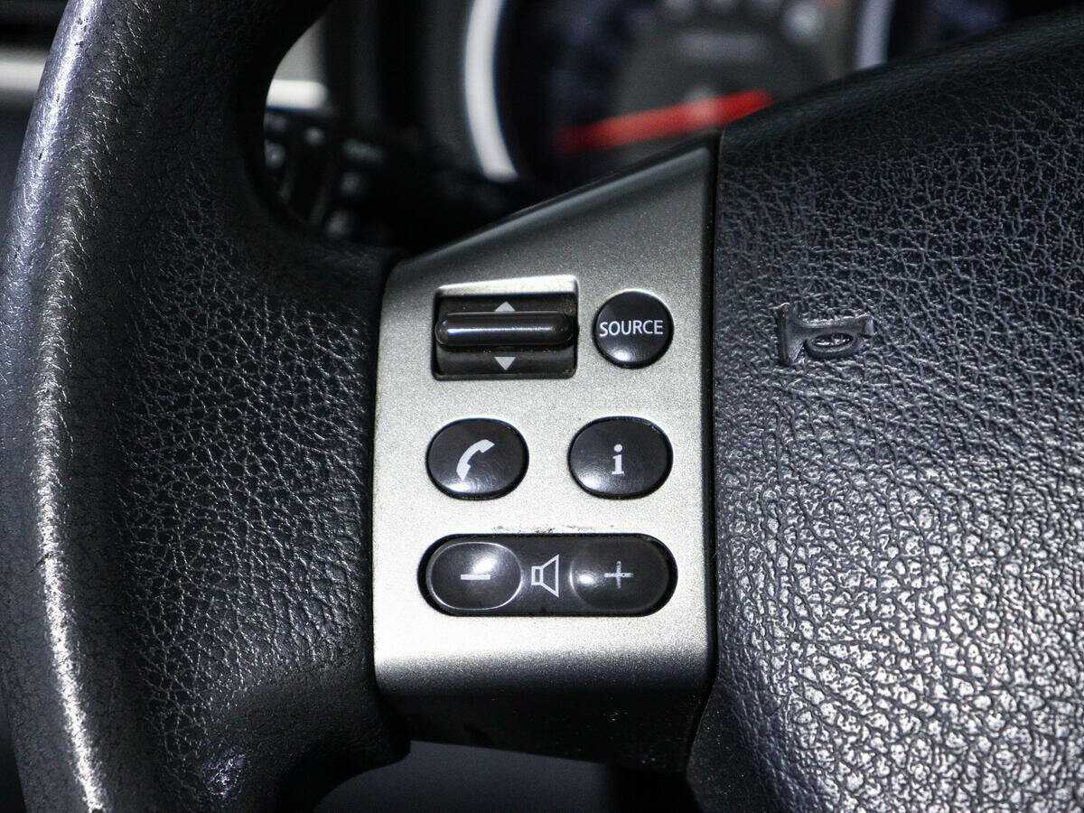 Nissan Tiida 2011 года с пробегом. Фото: #16