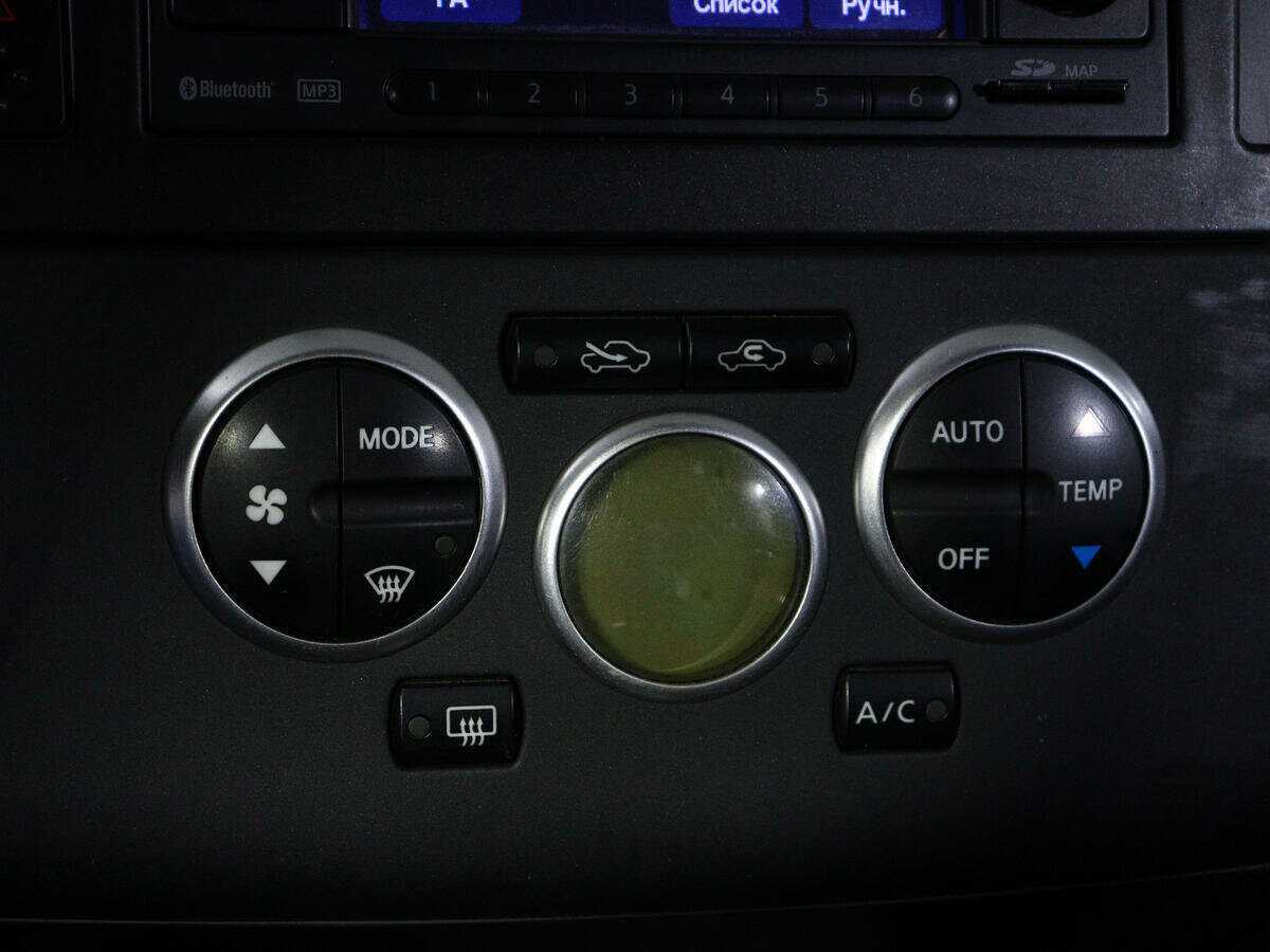 Nissan Tiida 2011 года с пробегом. Фото: #17