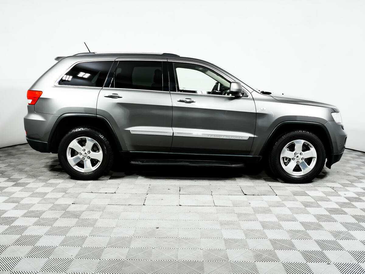 Jeep Grand Cherokee 2011 года с пробегом. Фото: #3