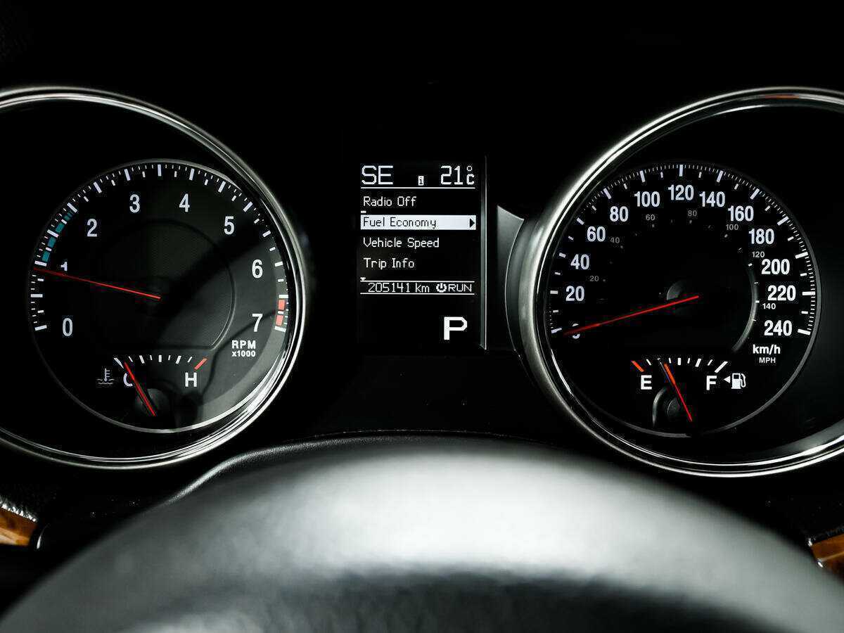 Jeep Grand Cherokee 2011 года с пробегом. Фото: #9