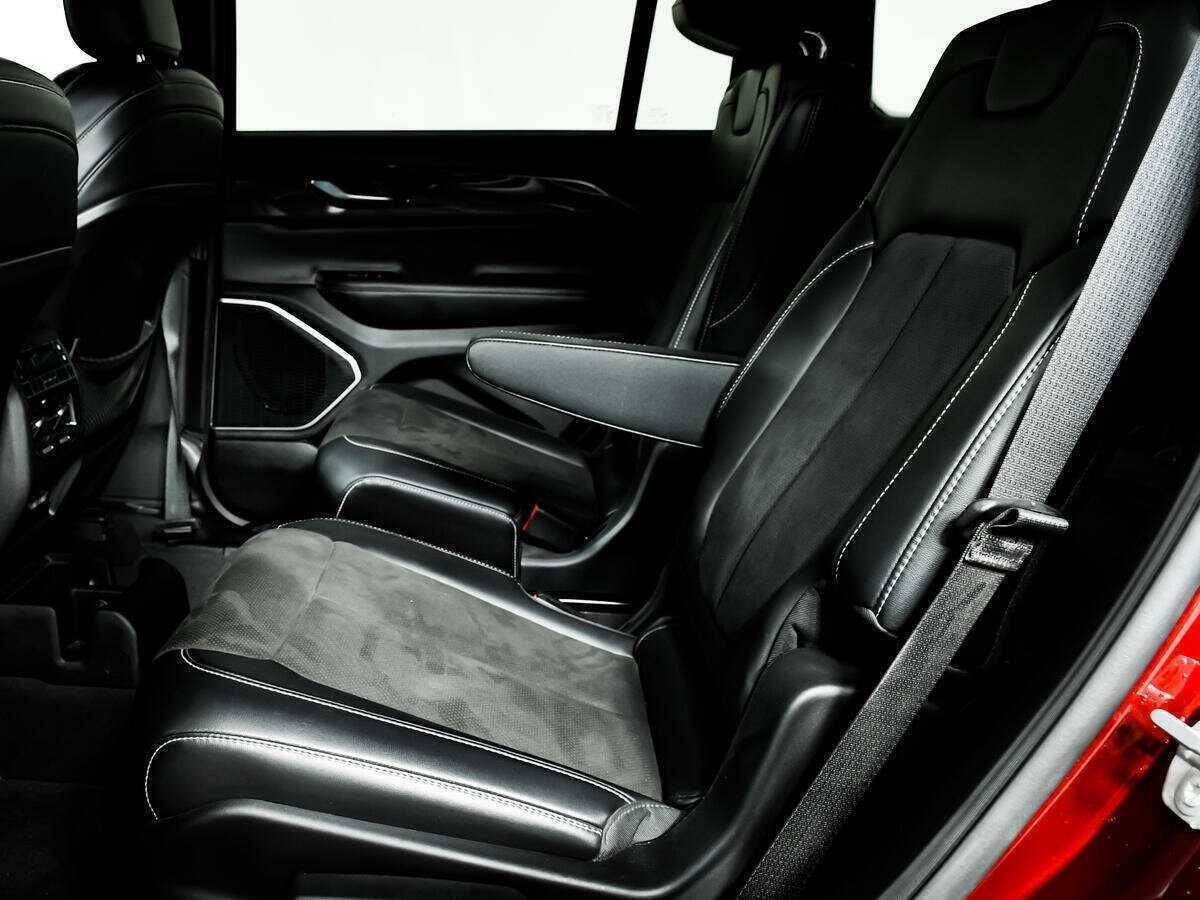 Jeep Grand Cherokee 2021 года с пробегом. Фото: #11